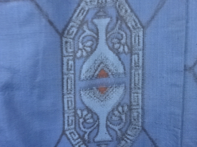 JAPANESE KIMONO / ANTIQUE KIMONO / SILK / DORO OSHIMA TSUMUGI / WOVEN FLORAL TRAY PATTERN